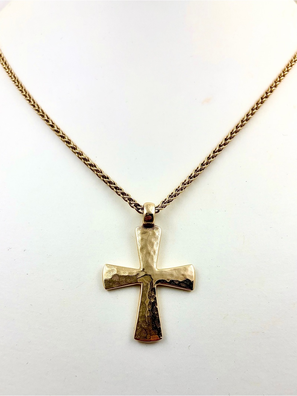 James Avery 14K HAMMARED CROSS Necklace